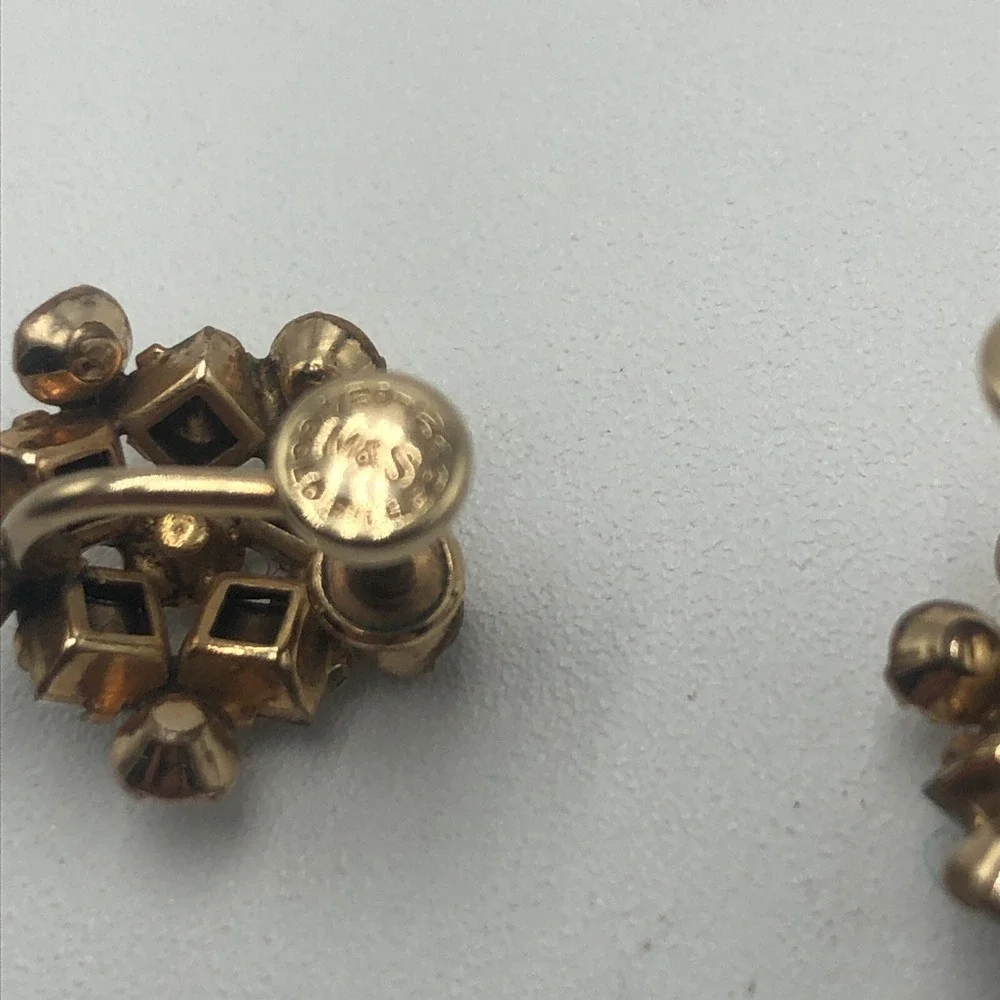 VINTAGE M&S GOLD FILLED EARRINGS WHITE‎ CRYSTALS STAR SHAPE SCREW ON 1/20-12K
